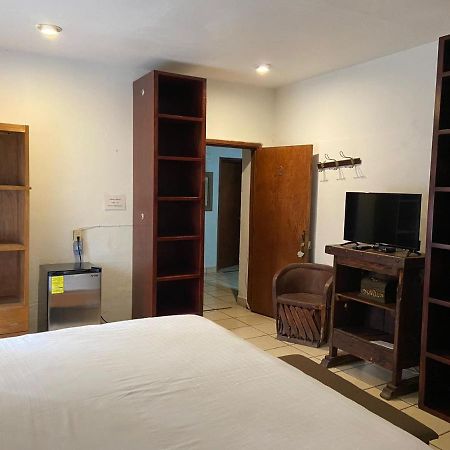 Meson Don Quijote Apartman Ajijic Kültér fotó