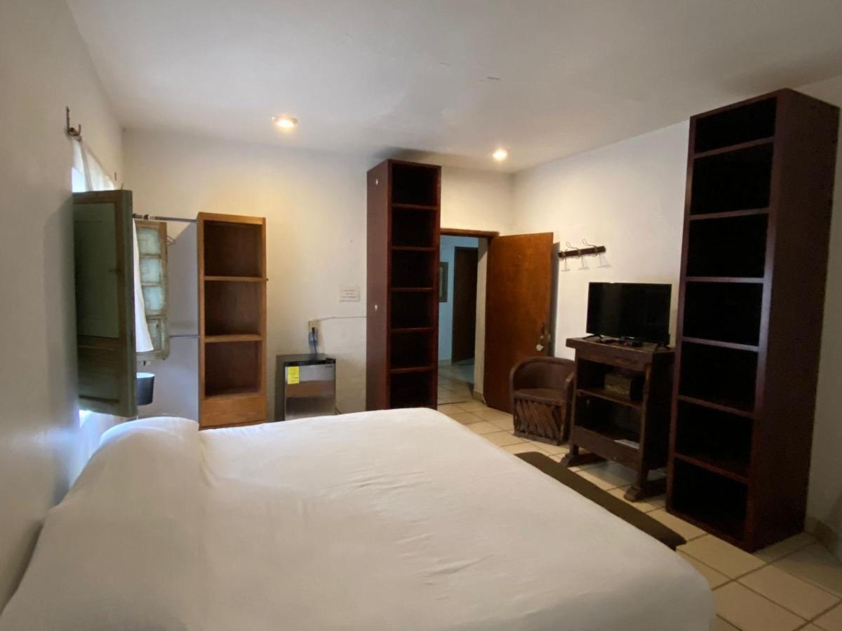 Meson Don Quijote Apartman Ajijic Kültér fotó