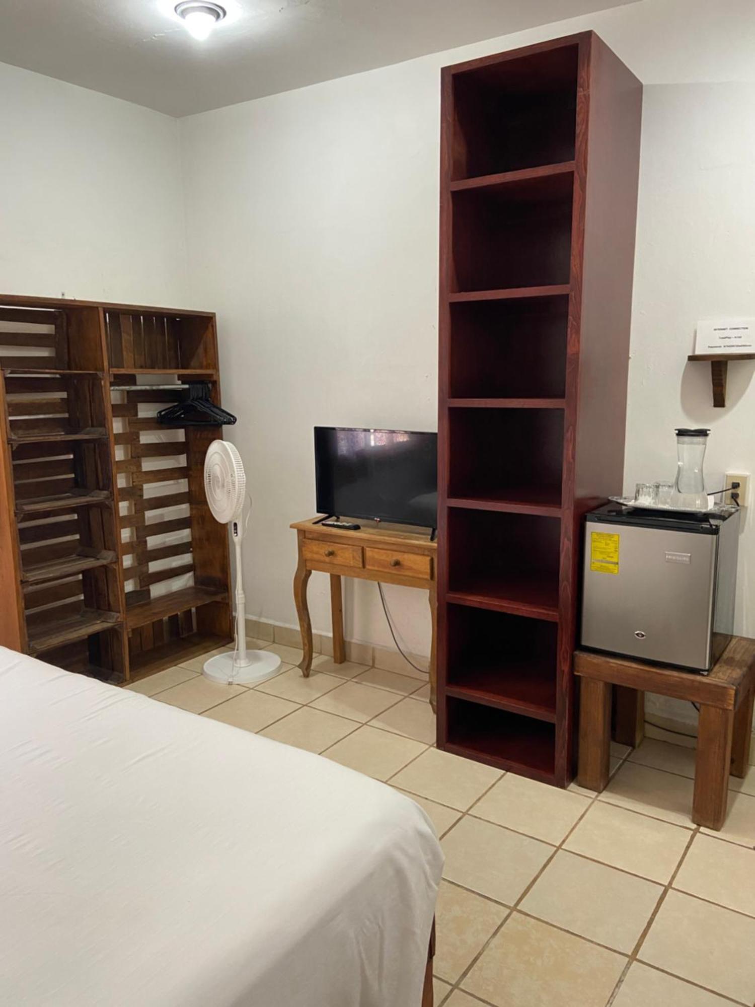 Meson Don Quijote Apartman Ajijic Kültér fotó